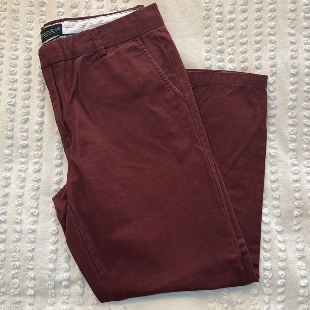 Men’s burgundy chino pants 38x30